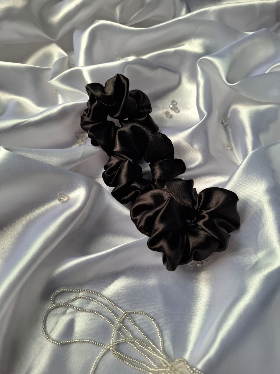 Black colour satin scrunchies for daily use. Pack of 3